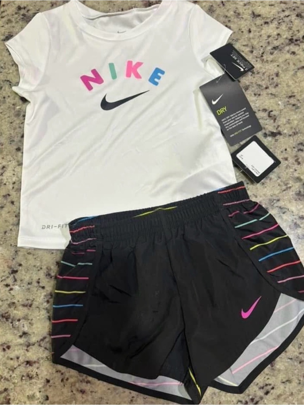 Nike Dri fit girls short set nwt size 3t